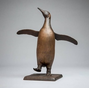Figurine de pingouin en bronze artisanale, décoration animale contemporaine, décoration de table, décoration d'intérieur, forme irrégulière, emballage en une seule pièce - Product Image 1