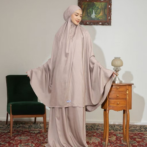 Ensemble de prière musulman de luxe 100 % rayonne premium, doux et respirant, pour femme, Abaya islamique, Hijab, Mukena, couleur unie taupe - Product Image 1