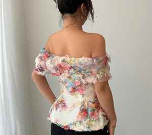 Nueva Blusa Corta con Estampado Floral en el Hombro, Elegante con Volantes y Malla, para Fiestas de Verano, Tejido Transpirable y Cómodo - Product Image 2