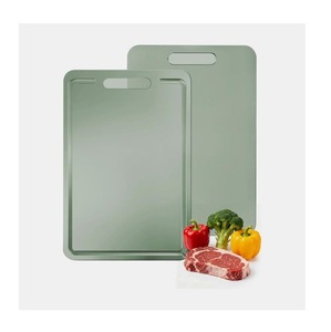 Planche à découper en métal durable et au design moderne - Product Image 1