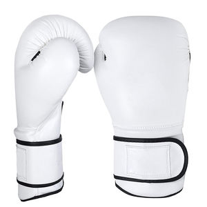 Gants de MMA professionnels en cuir de haute qualité, personnalisables, avec fermeture à lacets pour un maintien optimal du poignet, couleurs et logos personnalisés. - Product Image 4