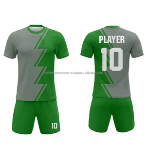 Tenues de football tendance 100 % polyester pour hommes, designs sublimés personnalisés, séchage rapide, extensibles, confortables, OEM avec logo personnalisé - Product Image 1