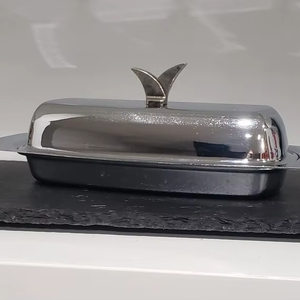 Plato para mantequilla plateado, Plato para mantequilla Mcm. Juego de 2 platos para mantequilla color plata - Product Image 1