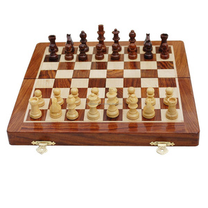 Juego de Ajedrez Plegable Personalizable Hecho a Mano de Madera con Piezas y Caja de Ajedrez para Niños - Product Image 1