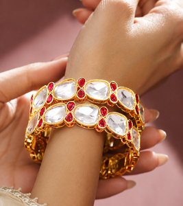 Bracelet manchette en alliage plaqué or avec motif floral en strass de cristal taille émeraude, bijoux de fête pour femme - Product Image 3