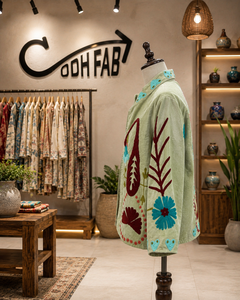 Chaqueta Sujani Beige para Mujer, Bordada a Mano con Diseño Floral, Estilo Bohemio, Prenda Étnica Vintage de Diseñador, Exportador Mayorista de India - Product Image 5