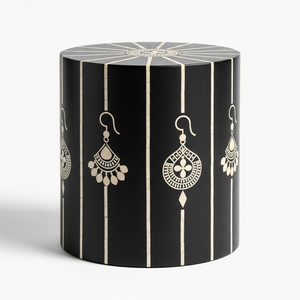 Mesa Auxiliar de Lujo con Incrustaciones de Meena, Hecha a Mano, Color Personalizado, Patrón de Hueso, Mesa Auxiliar de MDF Premium con Acabado Esmaltado para Dormitorio - Product Image 1