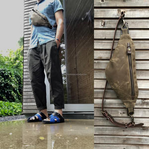 Riñonera De Lona Encerada Sling Bag Pecho Día Con Correa De Hombro De Cuero - Product Image 6