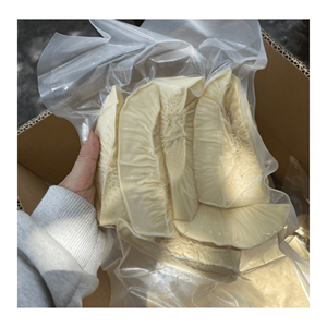 Fruta de pan (breadfruit) congelada IQF, procesada a partir de piezas naturales de fruta de pan para freír, asar y preparar culinariamente, origen Vietnam. - Product Image 1