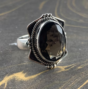 Vintage 925 Sterling Silver Cocktail <b>Ring</b> With Oval Smoky <b>Quartz</b> Bezel Setting Geometric Design Unisex Everyday Wear jewelry - Product Image 2