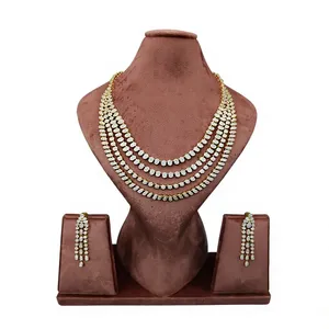 Parure de bijoux de luxe en laiton plaqué rhodium avec zircone cubique rouge rubis, magnifique collier et boucles d'oreilles pendantes en cristal CZ pour mariée - Product Image 1