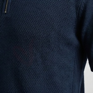 Polo en tricot à manches courtes bleu marine pour homme avec fermeture éclair, design uni décontracté, respirant, coupe régulière - Product Image 5