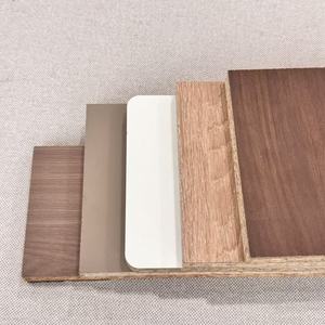 Bán buôn melamine <span class=keywords><strong>MDF</strong></span> <span class=keywords><strong>Board</strong></span> nhiều lớp 18 mét 1220*2440 kích thước cho đồ nội thất và trong nhà - Product Image 4