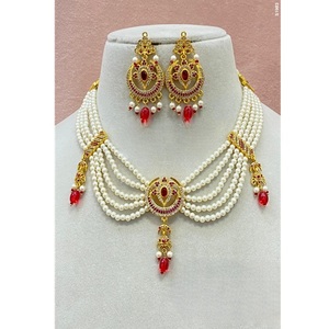 Hermoso Juego de Collar y Aretes con Perlas Chapadas en Oro, Estilo Kundan, con Aspecto Realista, para Bodas y Fiestas, Colección para Mujer - Product Image 2