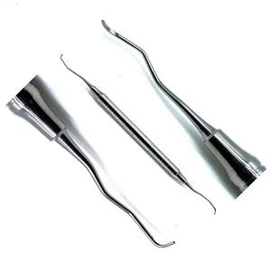 Curettes dentaires manuelles Instruments de débridement chirurgical avec matériau en plastique et en acier BY VIDIFIVE - Product Image 1