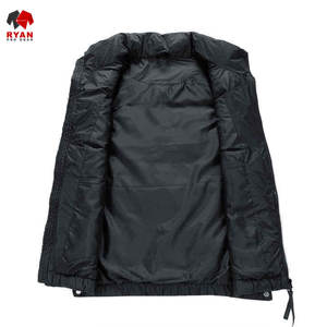 Chalecos Acolchados Ryan Pro Gear de Diseño Personalizado para Hombre, Relleno de Poliéster, Tela Cómoda con Logotipo Personalizado y Diseño de Bolsillos - Product Image 5