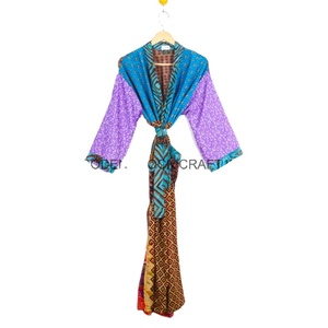 ชุดคลุมใส่นอนสตรีสไตล์วินเทจทำจากผ้าคอตตอนพิมพ์ลายดอกไม้ - Product Image 1