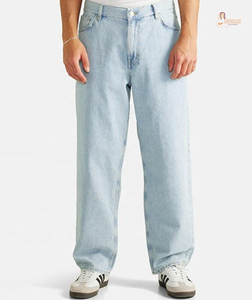 Vaqueros de mezclilla de corte holgado estilo japonés Hip Hop con puntos oscuros para hombre, tiro medio con logo bordado - Product Image 1