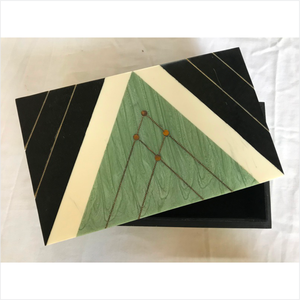 Organizador de madera sostenible hecho a mano, moderno y rústico, contenedor de almacenamiento para mesa, caja de regalo de madera con 4 compartimentos para el hogar. - Product Image 6