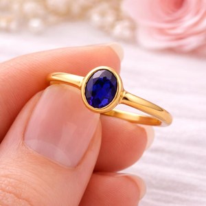 Bague délicate minimaliste chrétienne bohème en or 18 carats plaqué or avec saphir bleu ovale créé en laboratoire, bijoux faits à la main en pierres précieuses pour femme - Product Image 1