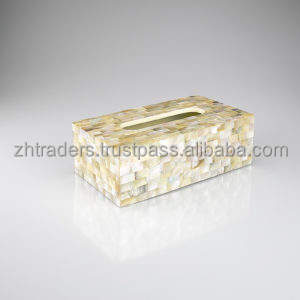 Boîte à mouchoirs artisanale et incrustée de nacre, motifs floraux, fabriquée à la main pour une utilisation décorative haut de gamme dans les maisons et les hôtels - Product Image 3