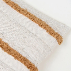 Funda de Cojín Cuadrada de Algodón 100% con Borde Bordado a Mano, Estilo Boho, Color Blanco Hueso y Amarillo Mostaza, con Flecos y Cierre de Cremallera para Sofá y Hogar - Product Image 4