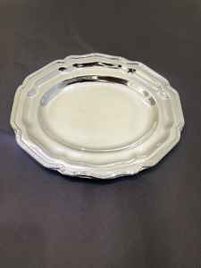 Assiettes décoratives en argent de 25 cm pour servir les aliments, fournitures de restaurant, assiettes en laiton réutilisables, dernières créations - Product Image 4