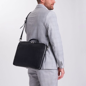 Maletín Mensajero para Portátil de Cuero Negro de Primera Calidad con Cremallera Resistente y Estilo Ejecutivo - Product Image 3