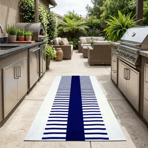 Alfombra de Camping a Rayas para Exteriores, Rectangular, Azul Marino y Blanco, Tejido Plano, Antideslizante, Estilo Moderno, Delgada, de Poliéster PET, Apta para Mascotas - Product Image 1