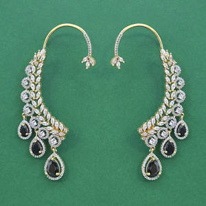 Compre Pendientes de Circonita Cúbica para Mujer de Kanhai Jewels, Hechos a Mano, Calidad de Exportación, con Baño de Dos Tonos - Product Image 1