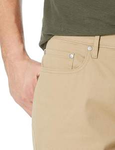 กางเกงขาสั้นผู้ชายทรงตรง ความยาว 9 นิ้ว ผ้าสเตรช 5 กระเป๋า - Product Image 3