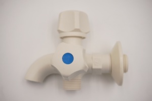 Robinet d'eau froide en plastique POM blanc au design moderne personnalisable, robinet de salle de bain écologique, installation facile, garantie 1 an - Product Image 5