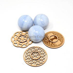 Vente en gros de sphères de fluorite verte polies et faites à la main de haute qualité boule de sphère en pierre de guérison en cristal naturel pour le Feng Shui - Product Image 5