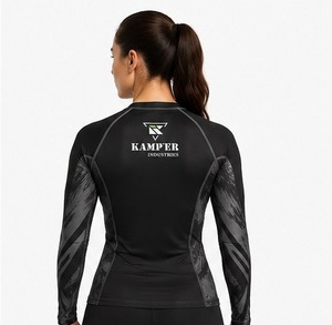 Camiseta de Protección Solar Premium para Mujer, Hecha con Tela Elástica Suave, de Secado Rápido, Cómoda y Flexible para Natación y Surf - Product Image 4