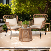 Ensemble de bistrot extérieur au design moderne de haute qualité, ensemble de canapés de jardin en rotin avec chaises en rotin PE pour cour et villa
