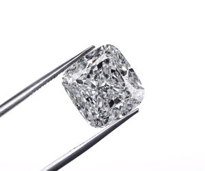 OM GEMS - Gran Venta - 5.00 Ct. Diamante CVD de Laboratorio con Corte Cojín, Color E, Claridad VS1, Pulido, Certificado IGI, Joyería Excelente - Product Image 5