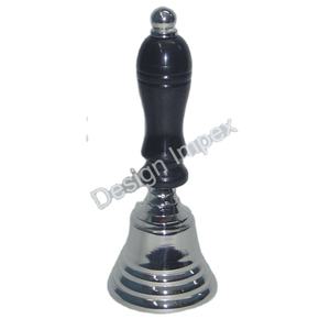 Campana niquelada con mango de madera Venta caliente Campanas de latón Campana decorativa para vacaciones y Navidad - Product Image 1