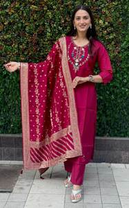 Precio al por mayor: Conjunto de Salwar Kameez de seda romana premium con trabajo manual, colores brillantes, aspecto magnífico, festivo y especial, con dupatta. - Product Image 2