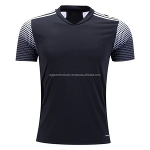 Vente en gros de conception personnalisée imprimé par transfert de chaleur respirant vêtements de football à séchage rapide hommes femmes uniforme de football maillot vierge uni - Product Image 1