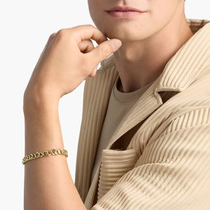 Pulsera de Cadena Plana Biselada de 8 Pulgadas en Oro Amarillo - Product Image 2