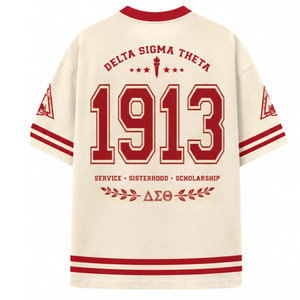 T-shirt décontracté à manches courtes rouge Delta Sigma Theta DST 1913 pour homme, col rond, en jersey de coton avec bordure contrastante et imprimé lettres - Product Image 6