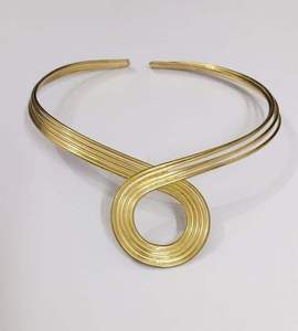 Collier ras du cou ouvert plaqué or martelé pour femme, en laiton, fait main, vente en gros, produit en vrac - Product Image 2