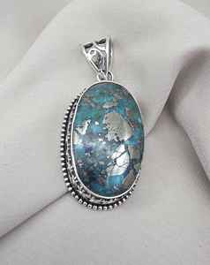 Colgante de Plata de Ley 925 con Turquesa Natural de Arizona, Cabujón Ovalado, Joyería Artesanal con Piedras Preciosas - Product Image 1