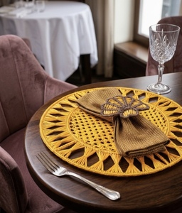 Mantel individual tejido moderno estilo costero con hebilla para servilleta de concha marrón, decoración de lujo para mesa de comedor de hotel boutique - Product Image 2