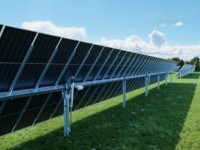 Maximiza la Generación de Energía: Soporte de Montaje de Paneles de 500KW 1MW con Tecnología de Seguimiento Solar