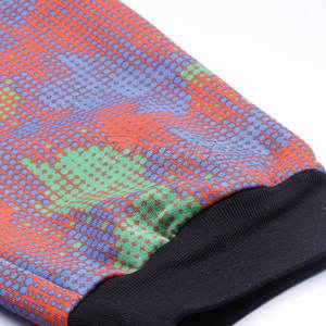 Survêtement de sublimation de haute qualité pour hommes, tenue athlétique élégante avec coutures durables et coupe ajustée - Product Image 6