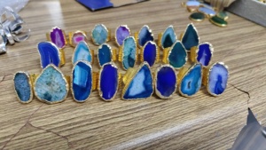 แหวนดรูซี่หินโมราผสมธรรมชาติสไตล์คลาสสิกตลาดกลางคืนแผงลอยวัสดุโลหะผสมขายส่งสำหรับของขวัญและงานเลี้ยงโอกาส - Product Image 5