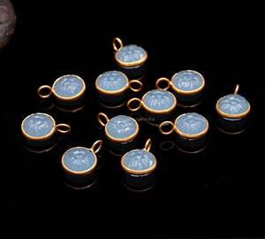 จี้หินแคลเซโดนีสีน้ำเงินธรรมชาติรูปดอกไม้แกะสลักด้วยมือ เงินแท้ 925 พร้อมหินแคลเซโดนีสีน้ำเงินสำหรับทำเครื่องประดับ - Product Image 2