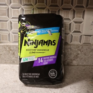 Ropa Interior Premium Pampers Ninjamas para la Protección Contra la Enuresis Nocturna con Material Suave y Transpirable y Ajuste Seguro para la Noche - Product Image 4