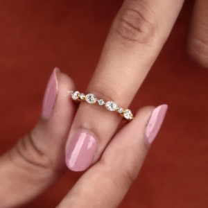 Oval and Round Diamond Eternity Band 14K Gold Alternating Diamond <b>Wedding</b> Band Stackable Bridal Ring Anniversary <b>Gift</b> For Her - Product Image 5